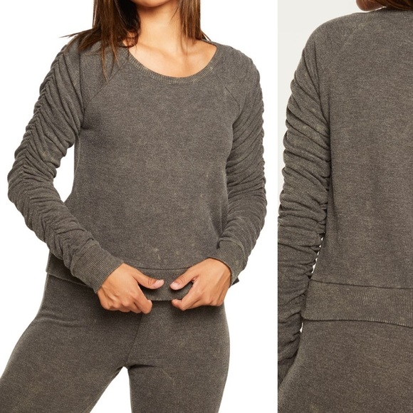 Chaser Shirred Sleeve Sweatshirt Sz Medium - Picture 2 of 15